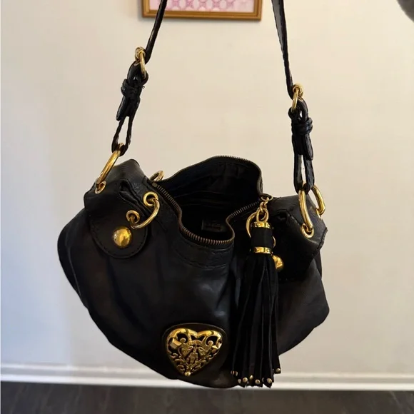 Gucci Black and Gold Shoulder Bag - Picture 1 of 10